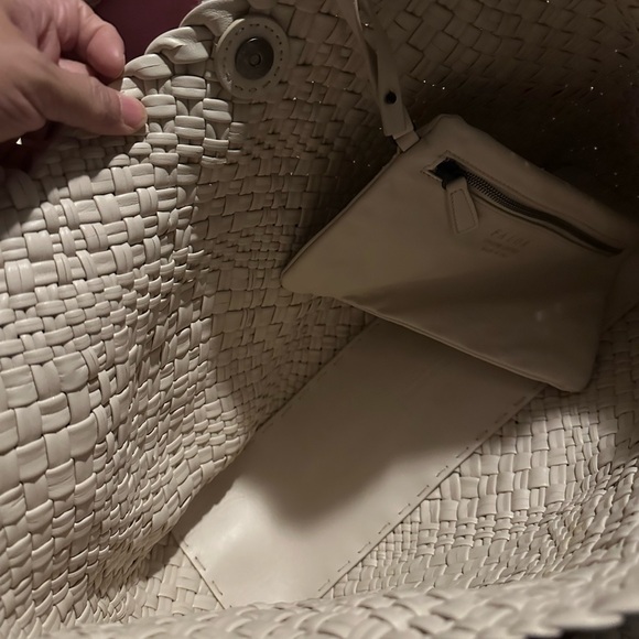 Falor cream large snap closer leather purse - Picture 6 of 7